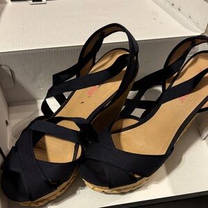 Elegant Black Strappy Wedge Sandals